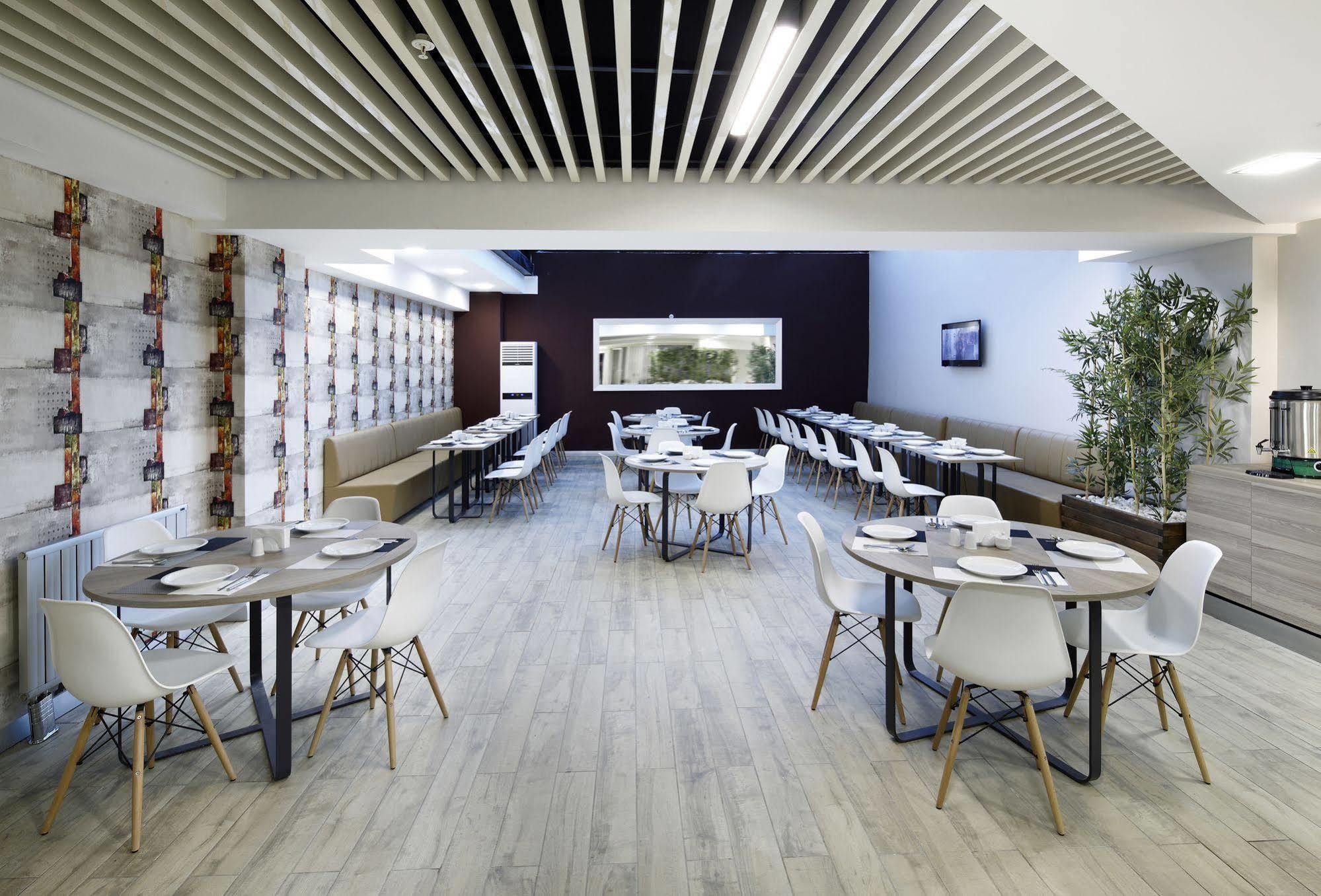 Prime Suites Istanbul Exterior photo